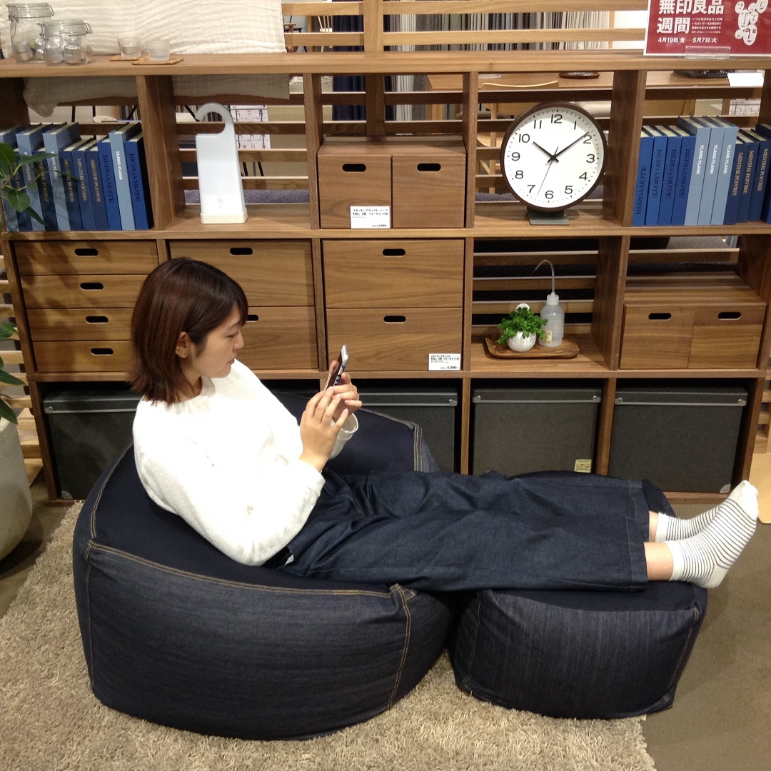 イオンモール岡山】体にフィットするソファシリーズ｜スタッフの