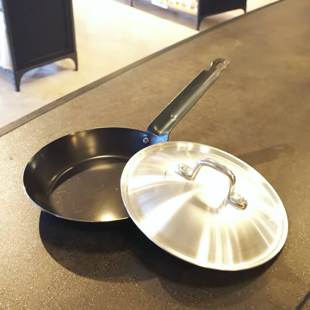 0279027735b0e98770f898ead14090