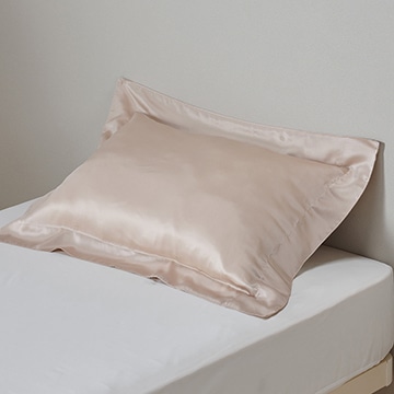 西川プレミアム シルクピローケース65 （63×43cm用）65×45cm ベージュ