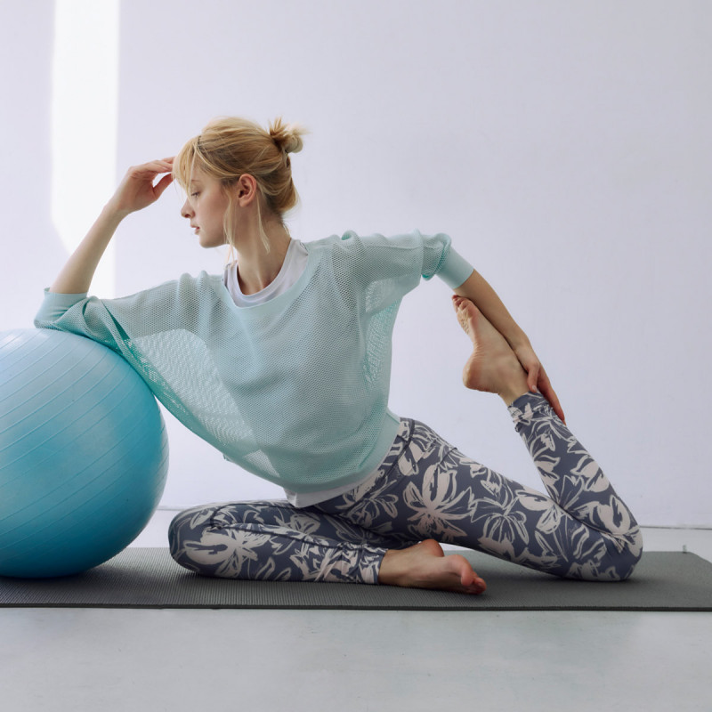 Playful フラワーレギンス 商品ページ | チャコットオンラインショップ