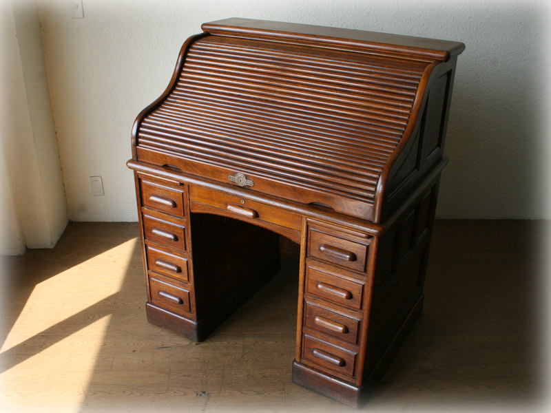 スーパークオリティ ロールトップダービーデスクDerby Desk