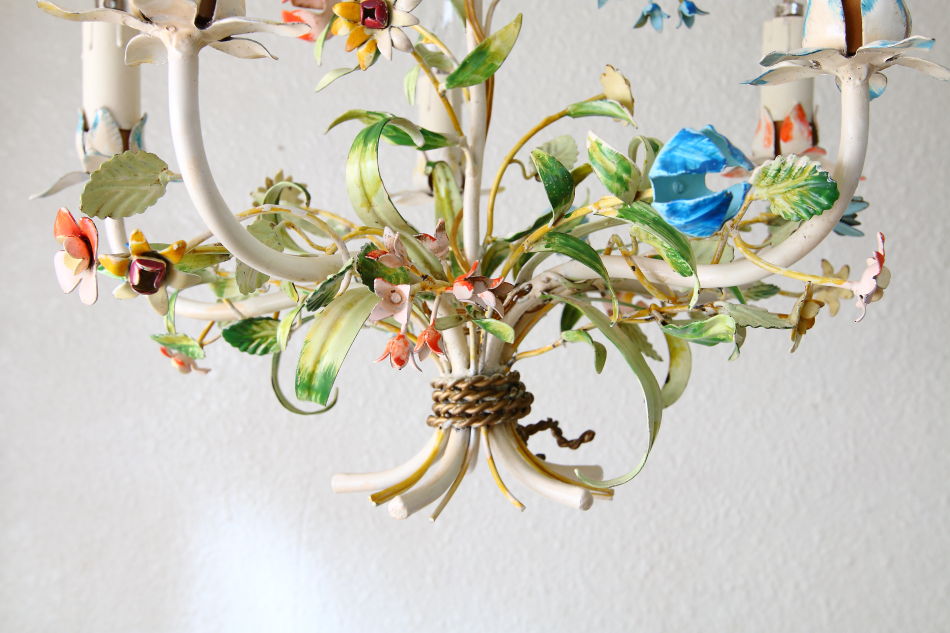 シャビーシック フラワーデコレーションシャンデリア(5灯