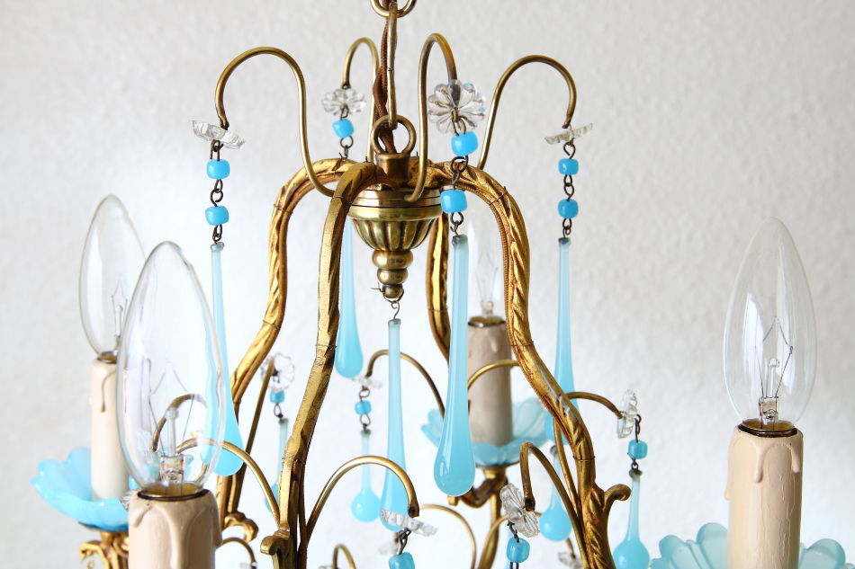 ブルーオパリン ドロップ&ビーズ アンティークブラス シャンデリア(4灯