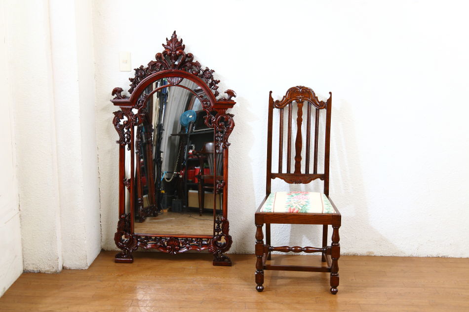 ヴィクトリアンスタイル マホガニーウォールミラー｜アンティーク家具