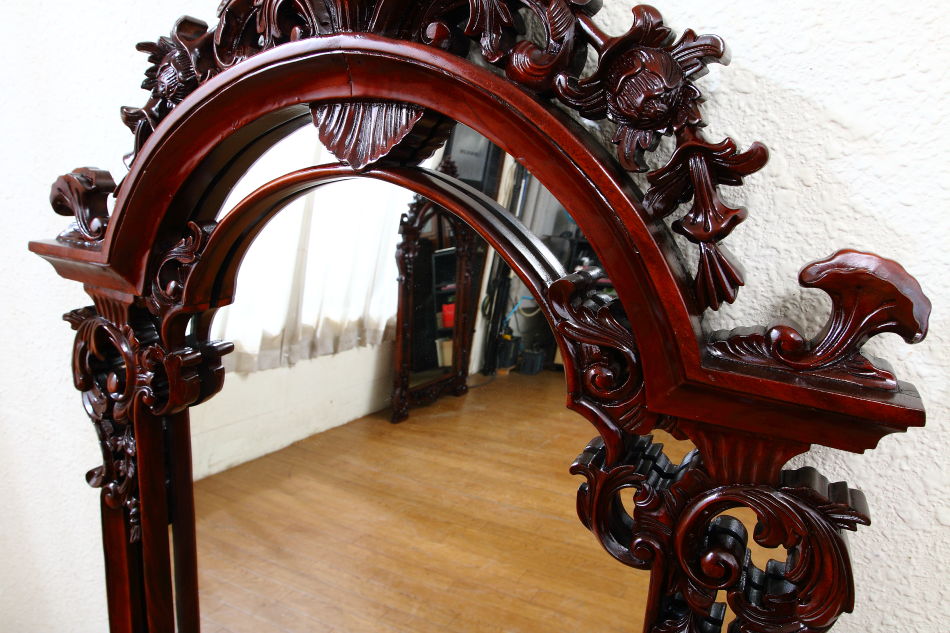 ヴィクトリアンスタイル マホガニーウォールミラー｜アンティーク家具