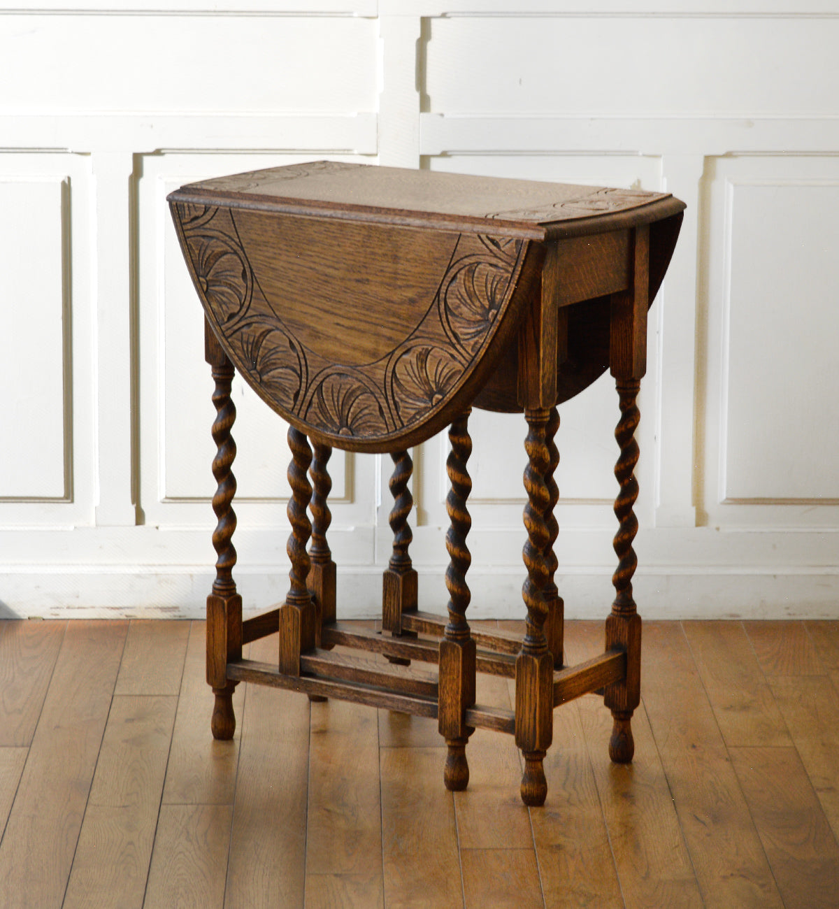 英国アンティーク燭台のランプスタンド希少ツイスト