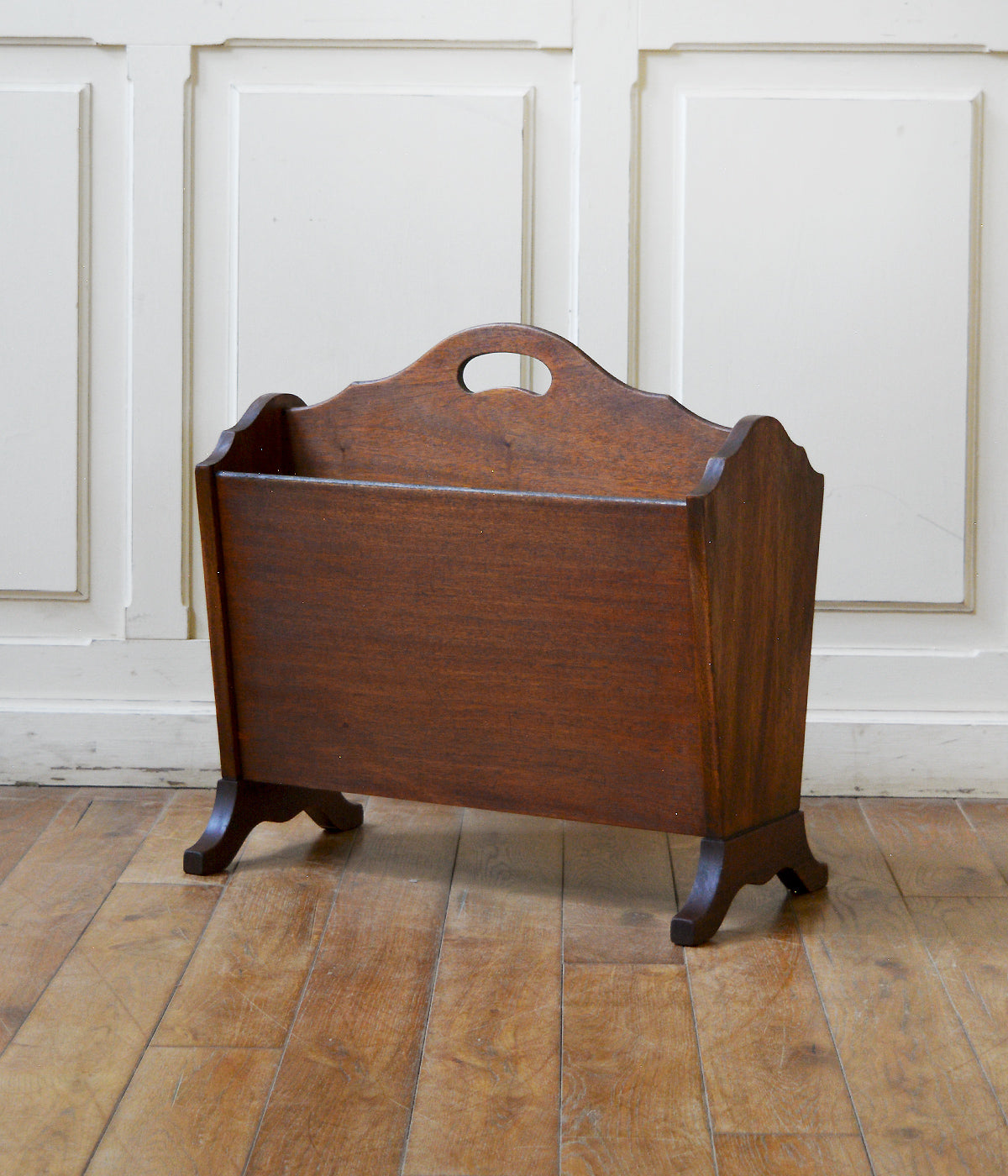 マガジンラック – 英国アンティーク家具専門店 神戸家具オンラインショップ