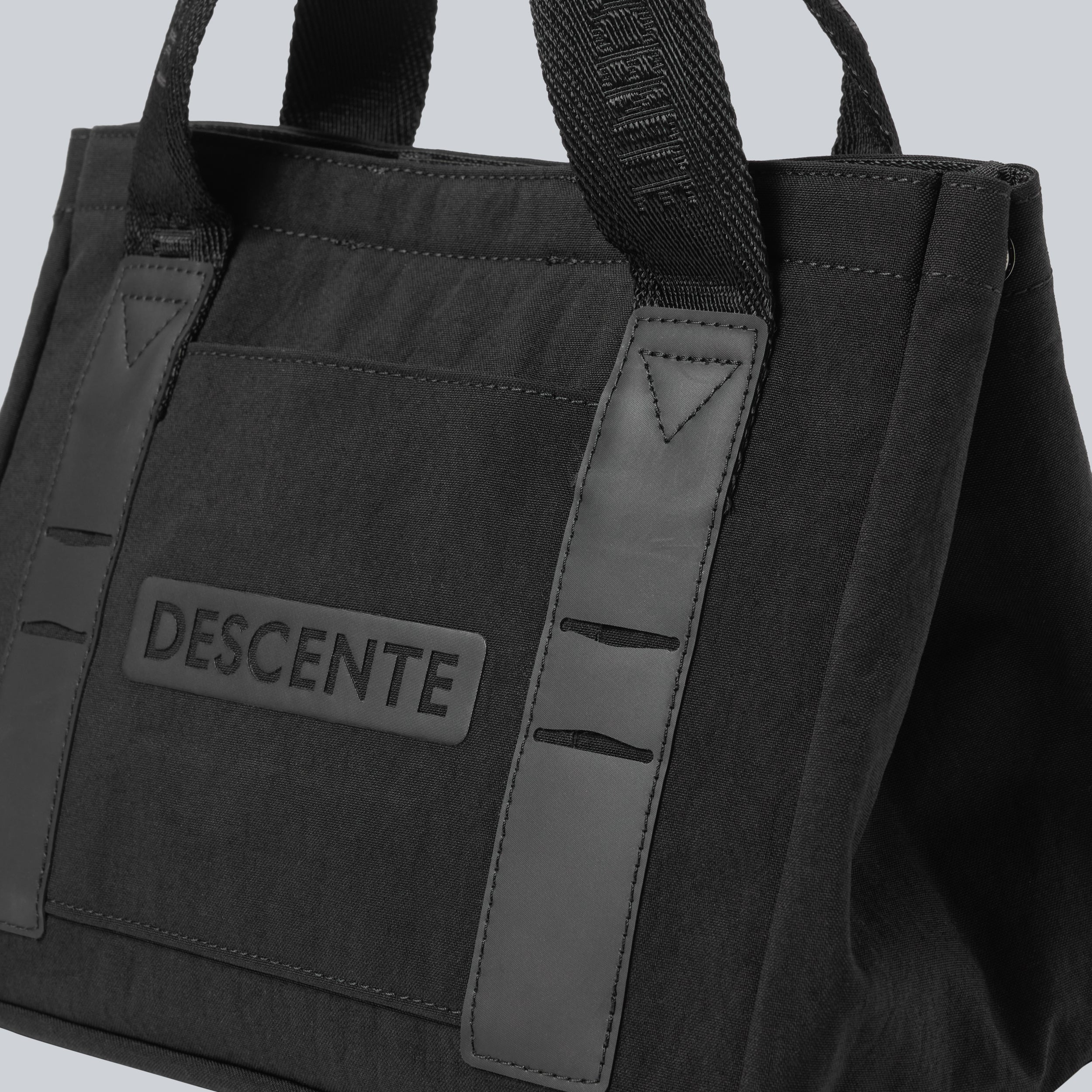 デサントゴルフ】カートバッグ 容量:約7L – GQ SHOP