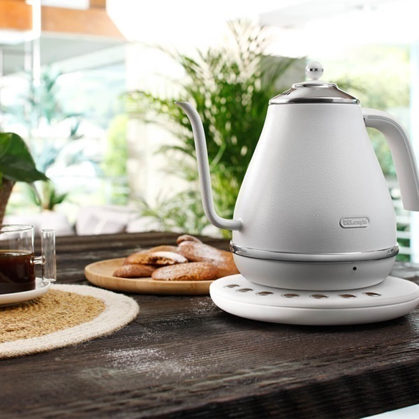 De'Longhi(デロンギ)アイコナ 温度設定機能付き電気カフェケトル
