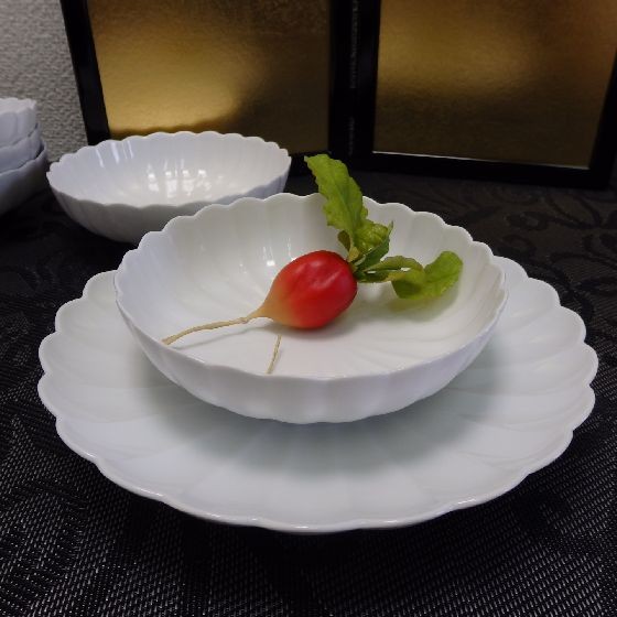 有田焼 賞美堂 其泉 白磁 菊割り 平小鉢揃え 5客組 引き出物 得