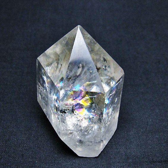 ガーデンクォーツ（庭園水晶） 六角柱 t222-2437 : 誠安天然石専門店