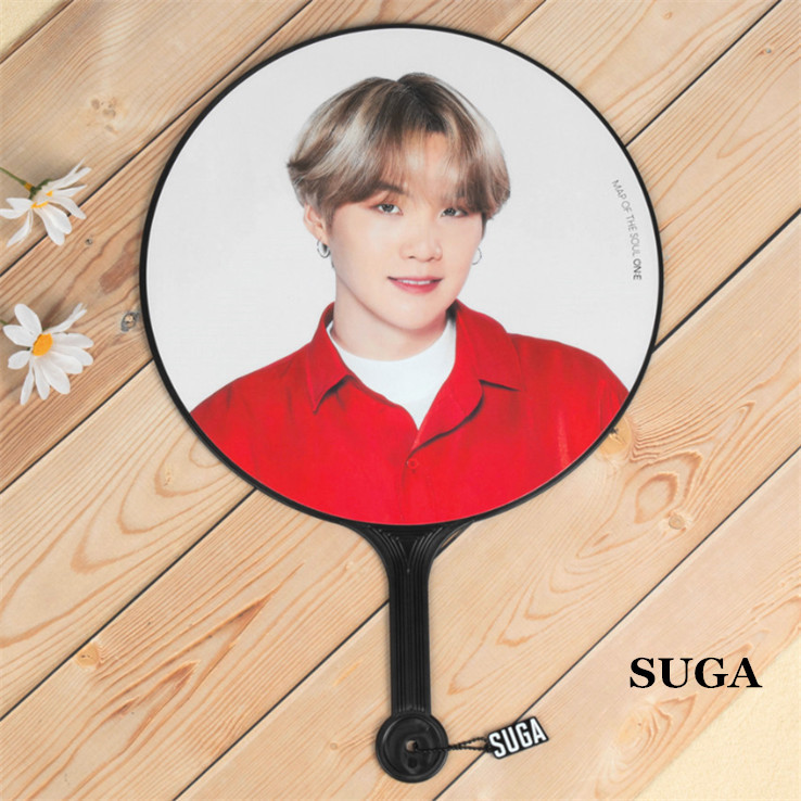 送料無料 BTSグッズ うちわ 団扇 防弾少年団 バンタン BT21 写真 応援