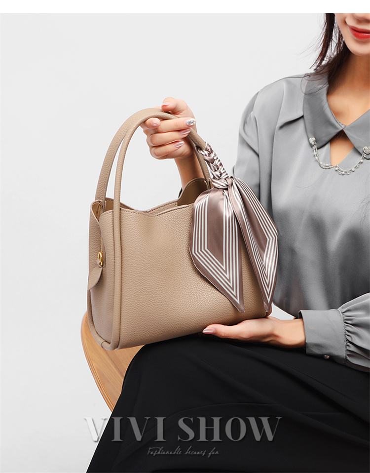 ハンドバッグ レザー ショルダーバッグ本革 レディース 鞄 小さめ