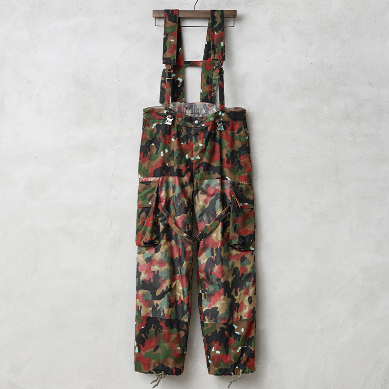 MILITARY（ミリタリー） スモールサイズ特価 実物 USED スイス軍 M-70