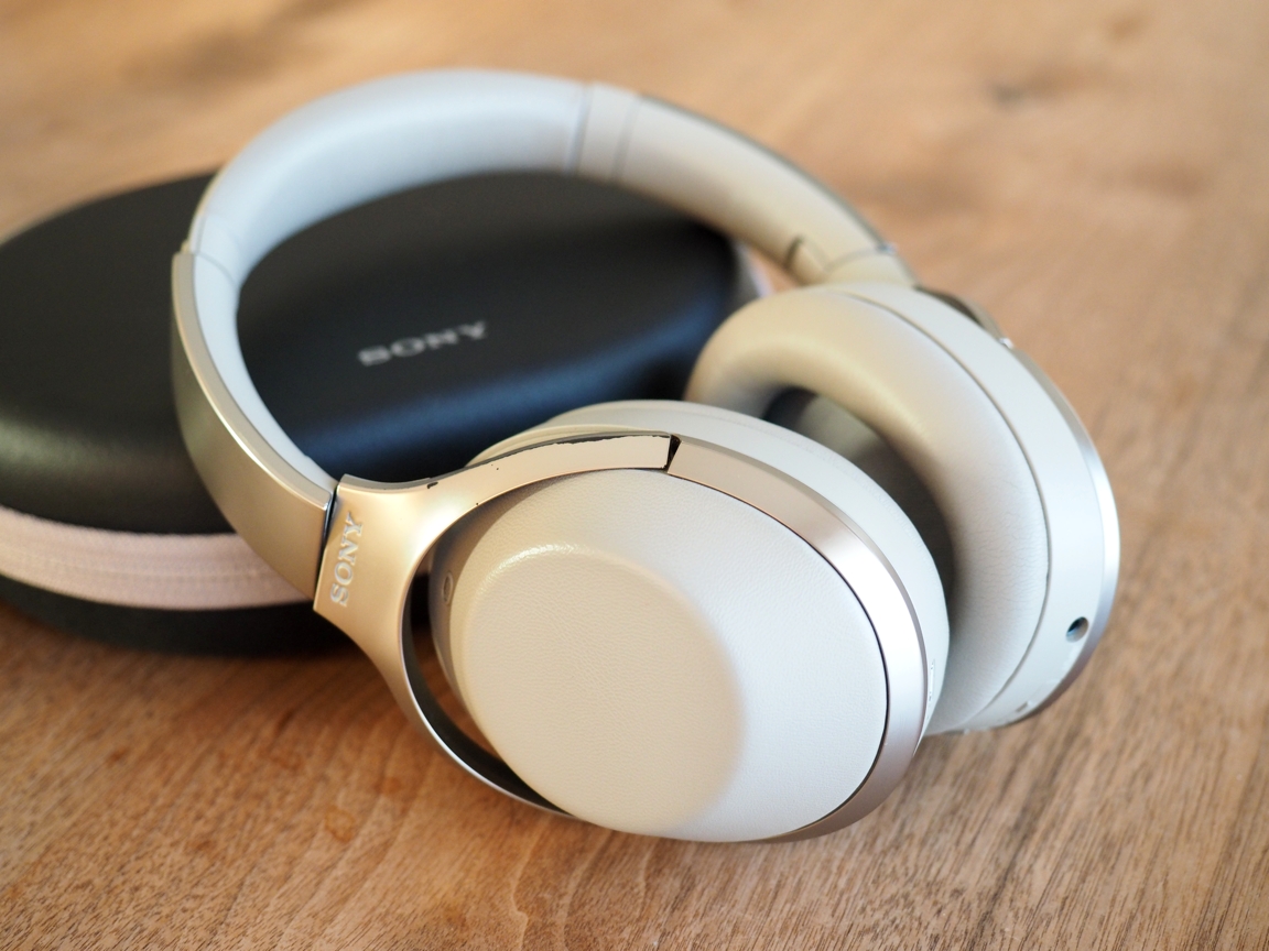 いまさらだけどSONYのBluetoothヘッドホン「MDR-1000X」はお気に入りだ