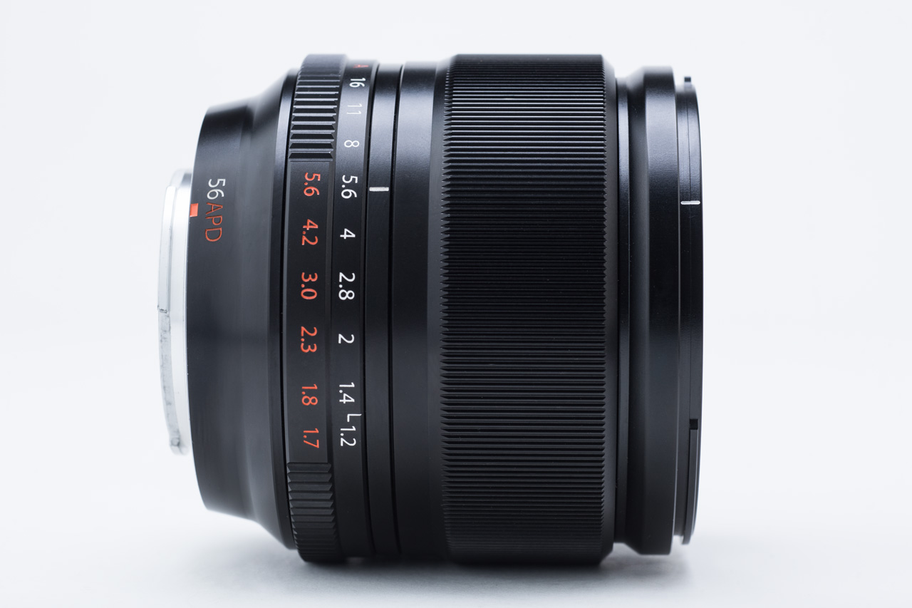 柔らかいボケ味を生み出す「富士フイルム フジノンレンズ XF56mmF1.2 R