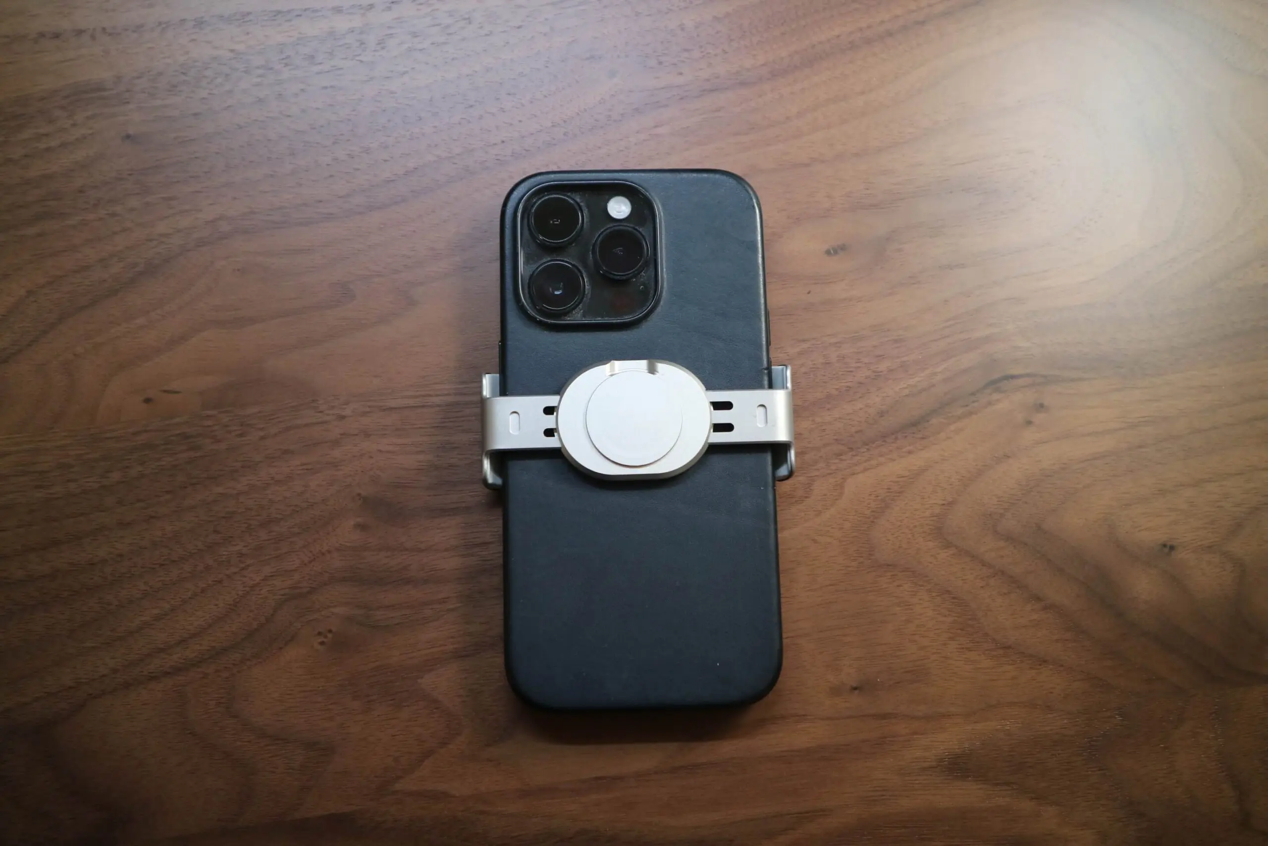 レビュー】Insta360 Flow｜スマホ向けジンバル・スタビライザーのAI