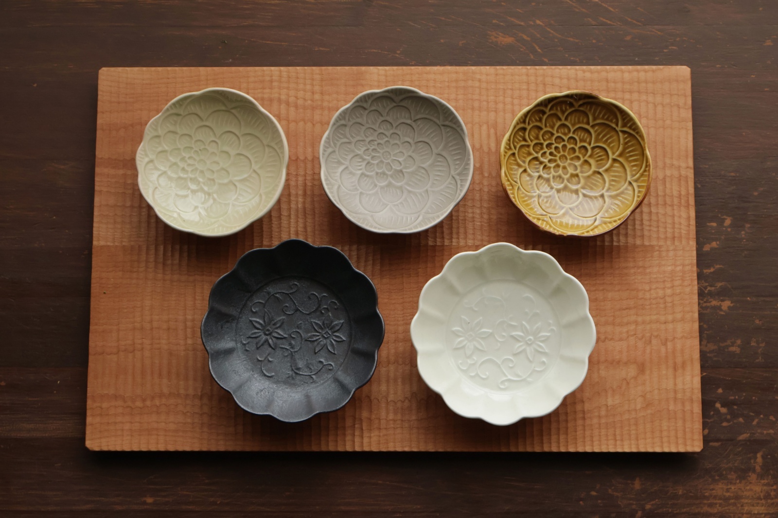 さざ波プレートLL（チェリー） / ふるいともかず - うつわと暮らしの