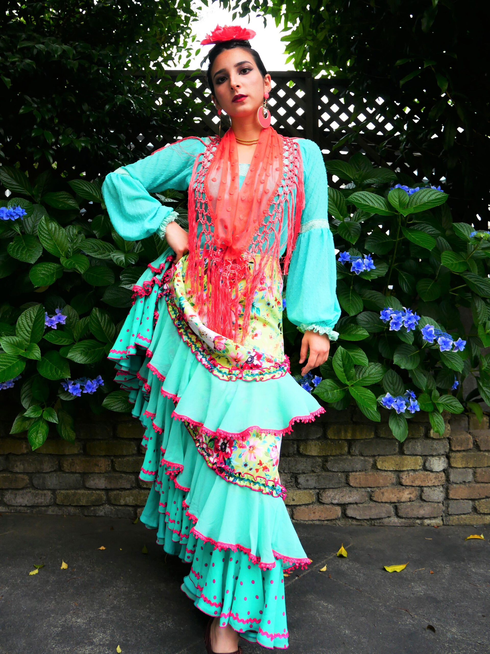 Sonia Johnes | フラメンコ衣装のソニア・ジョーンズ 公式ブランドサイト