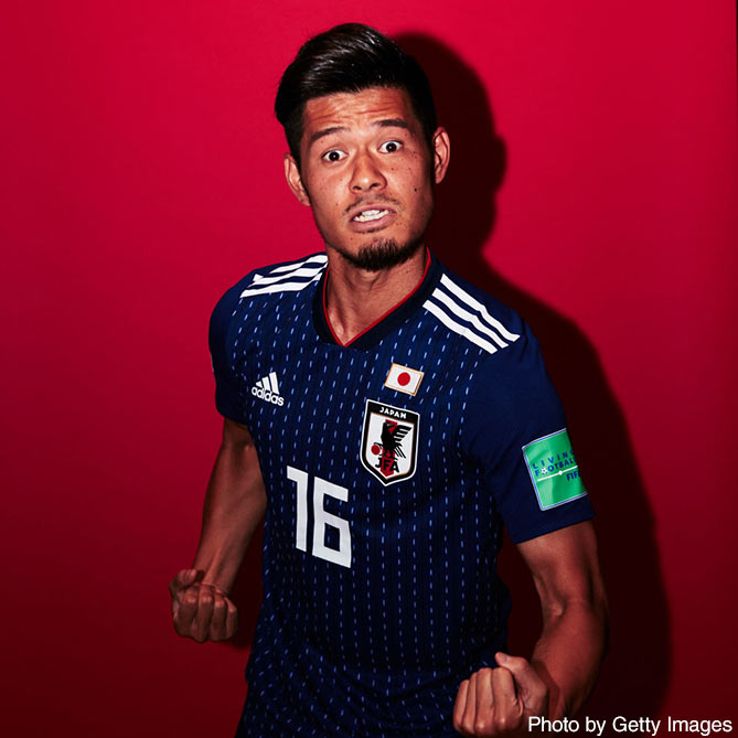 中盤のハードワーカー山口蛍。水を運ぶ男の存在は日本代表に欠かせない