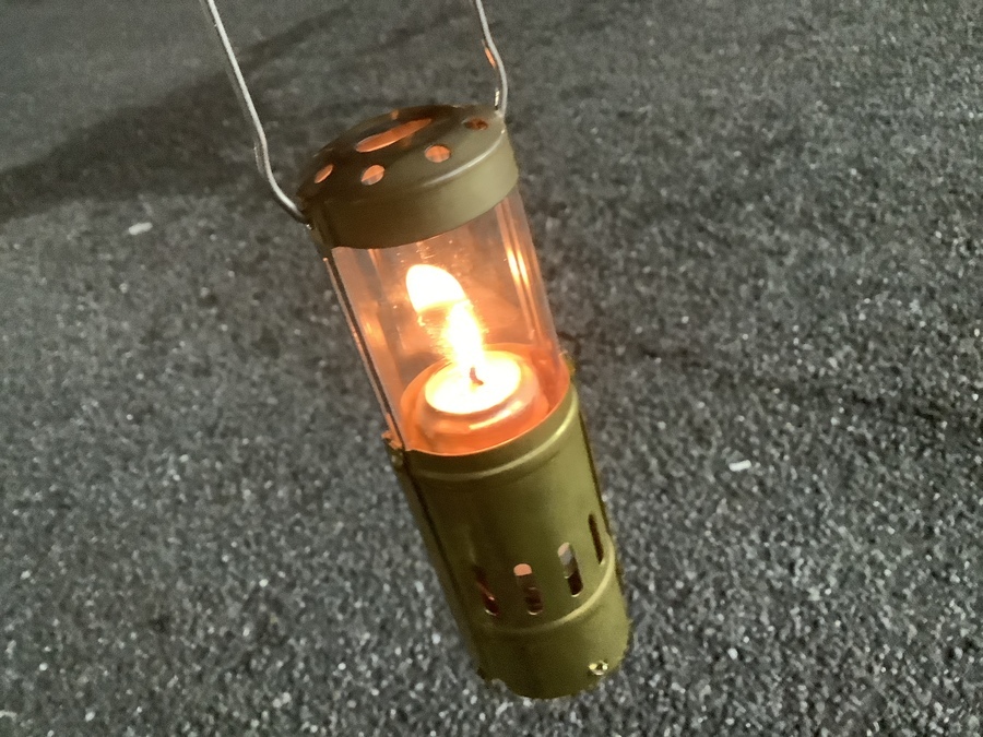 ギミックが心くすぐるエバニューのキャンドルランタン（ブラス