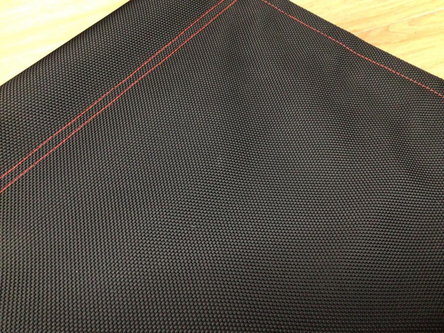 カーミットチェア×サンセットクライマックスのプレミアムな1脚をご紹介