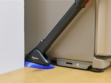 Dyson PencilVac Fluffycones が実現する“気持ち良すぎる”掃除体験