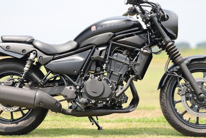 24~ELIMINATOR/SE (8BL-EL400A) POWERBOX パイプ ブラックエディション