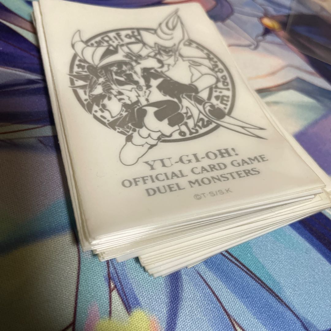 遊戯王 ブラックマジシャンガール スリーブ 白 1枚の通販 ラプラス