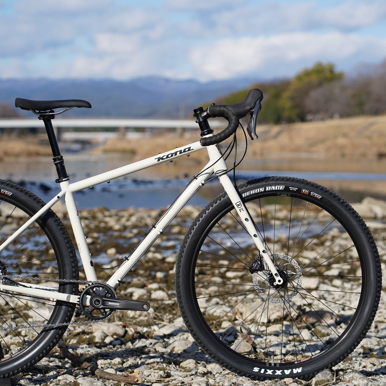 KONA / 【2026年モデル】SUTRA LTD（Gloss Bone） – 京都の自転車屋
