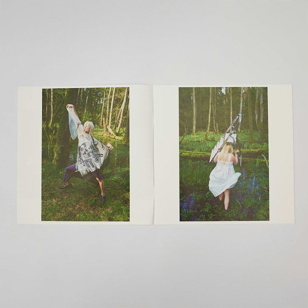 アート・デザイン・音楽 EatingatHotelIlPellicano/Juergen Teller