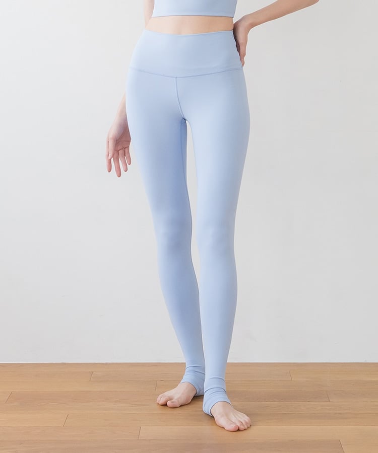 SUKALA サイドベルトトレンカレギンス 新作SUKALA サイドベルト