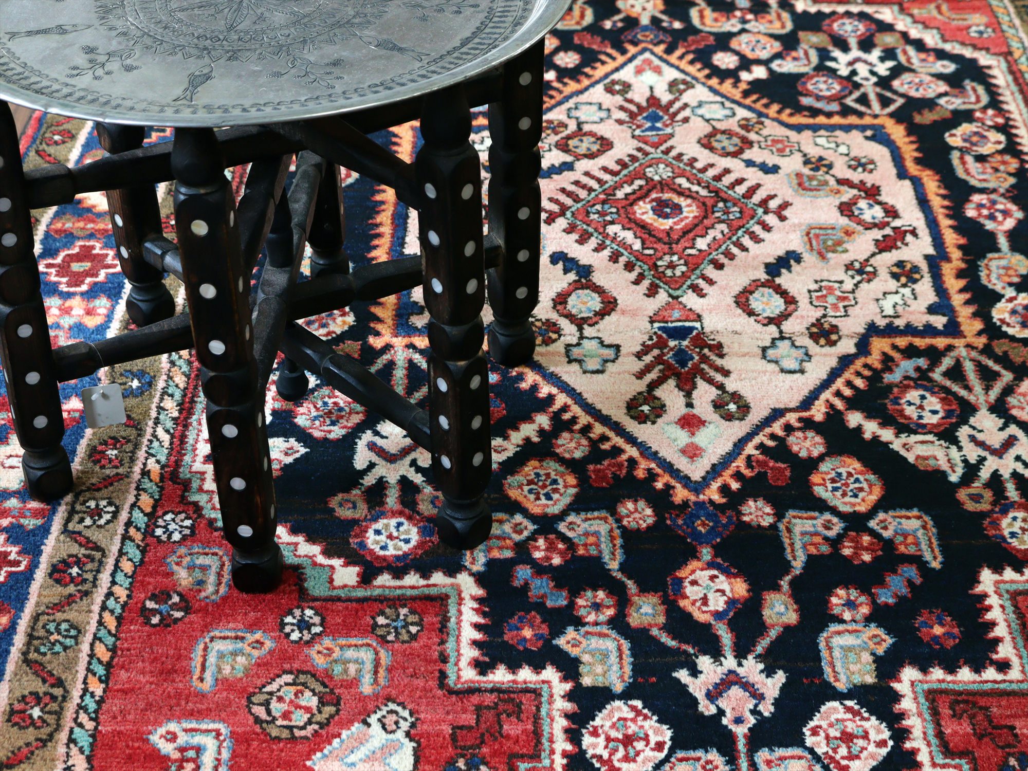 キリムスタイル / トライバルラグ・オールドカーペット/シラーズ