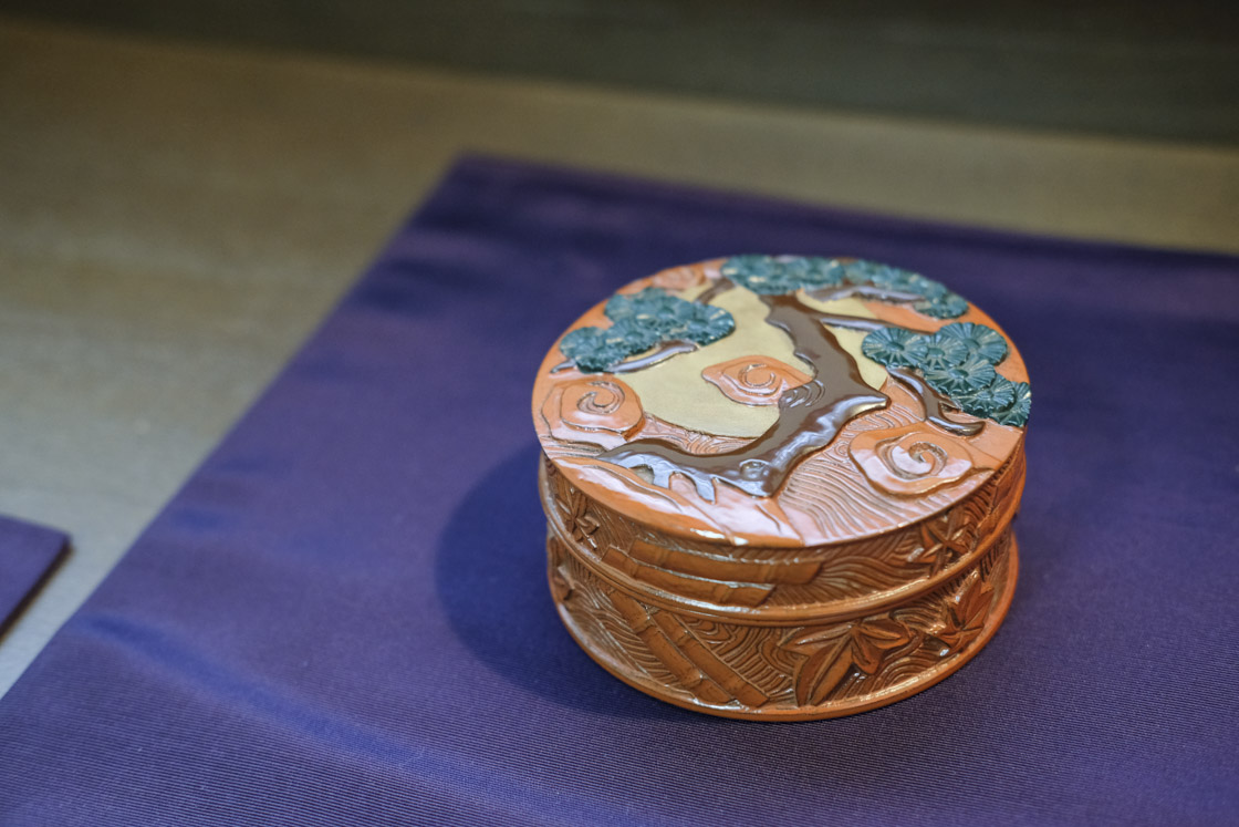 鎌倉彫、800年の伝統を100年後にも残すため、若き職人は世界に挑む