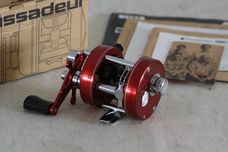新品 アブガルシア アンバサダー 1500C レッドが入荷！ | タックル