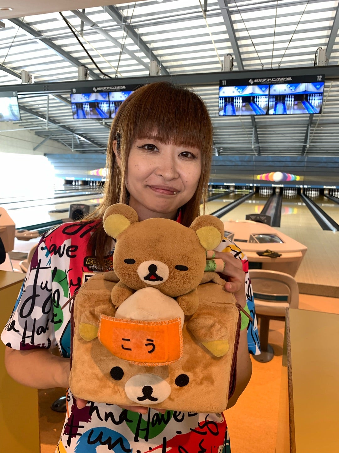 三上彩奈 直筆サイン入り ボウリングピン 3本セット 三上彩奈 直筆