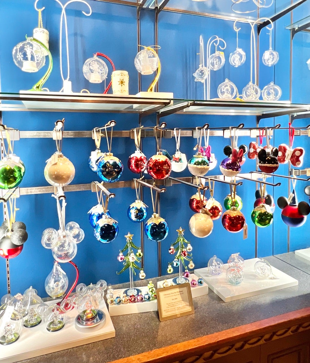 オンラインでは買えないパーク限定グッズ！ラプンツェルランタン