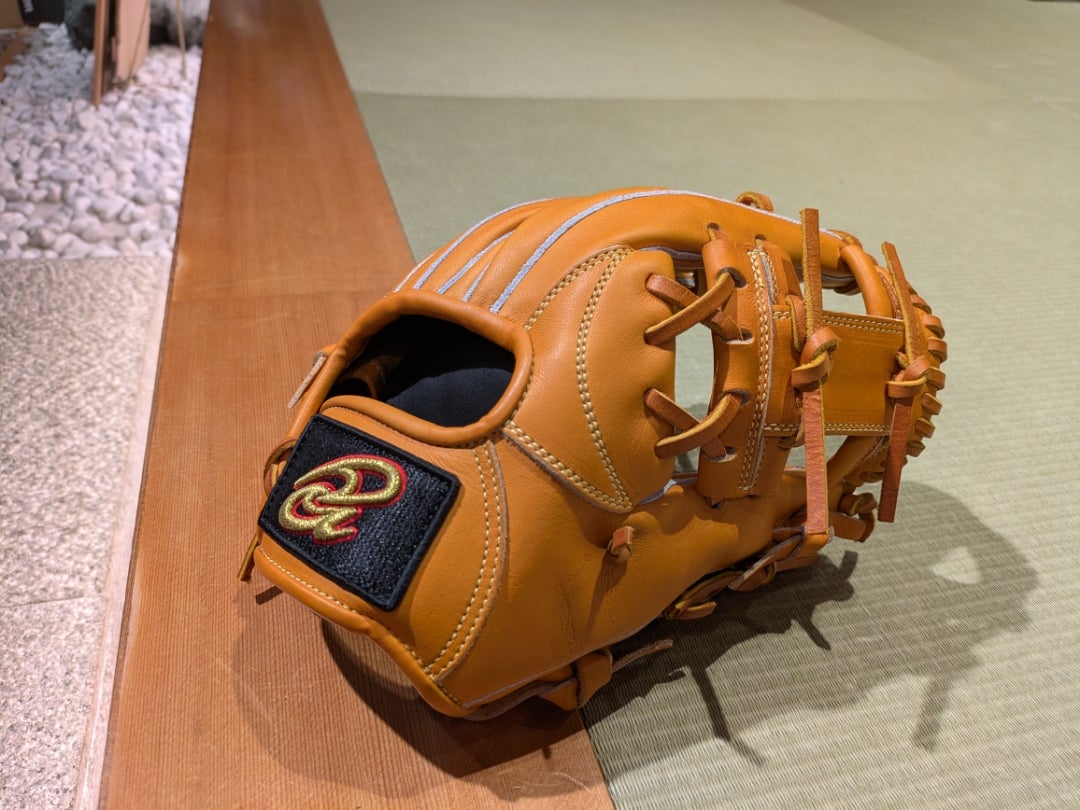 Donaiya（ドナイヤ）限定軟式グラブDA2025／山田哲人（小型）モデルの