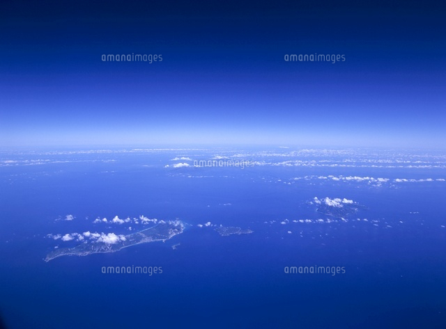 飛行機から見た伊豆半島 新島 式根島 神津島[20007008329]の写真