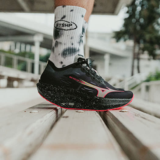 Men's shoes Mizuno Wave Rebellion Pro 2 Black/ Silver/ Pink Tetra