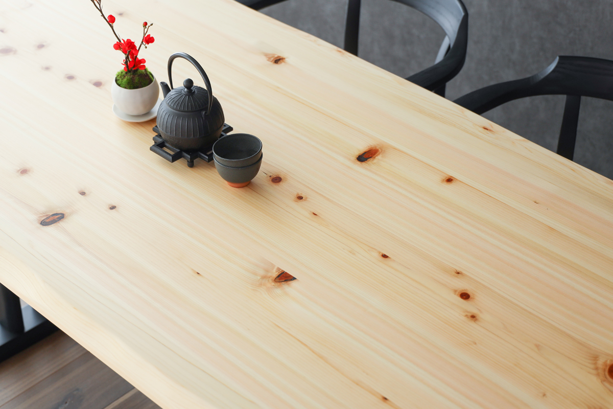 ibata直営 桧然 ダイニングテーブル木脚｜TABLE｜飛騨の家具/国産家具