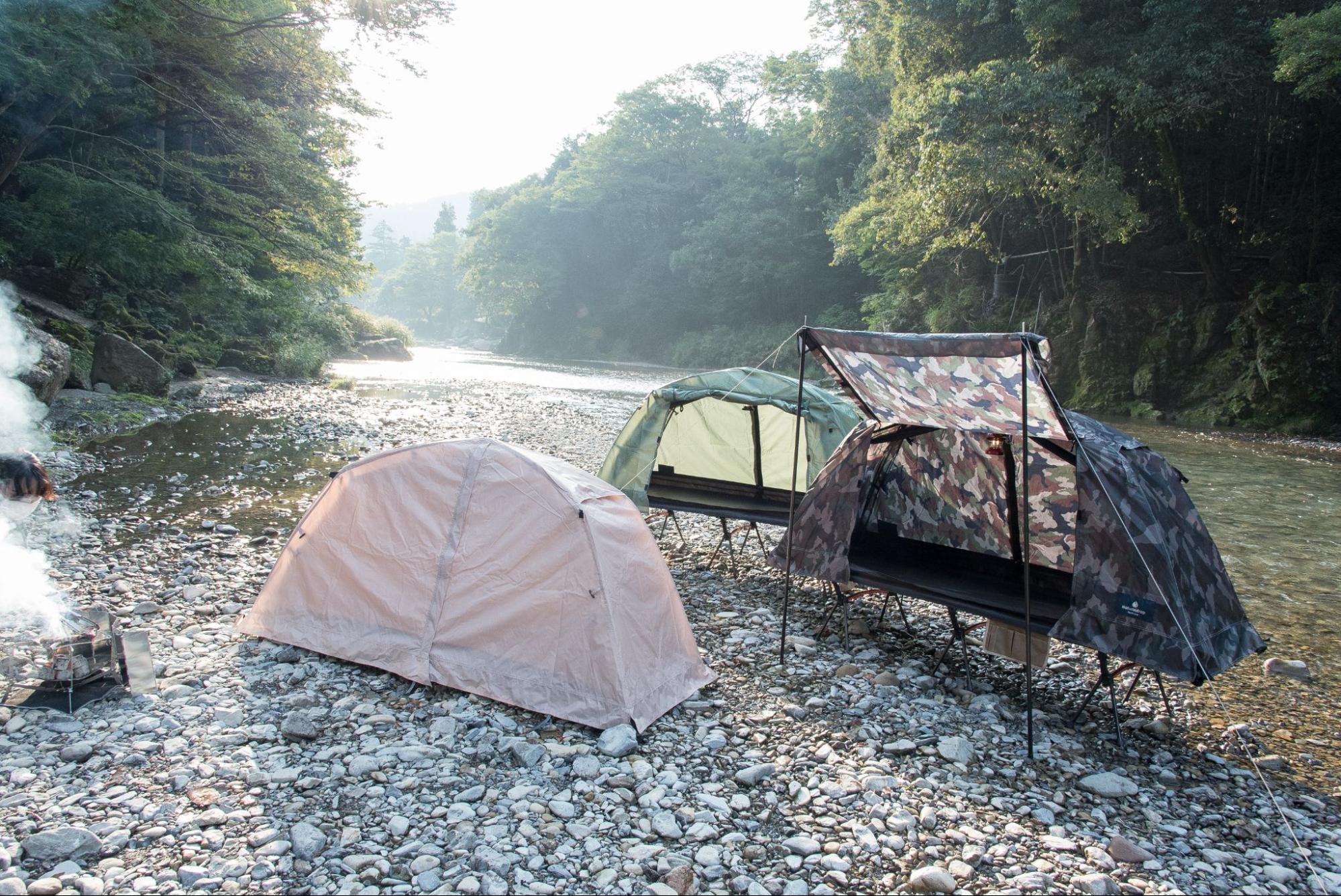 どこでも快適な寝心地。雨の日もアウトドアを楽しむ『高床式タイニー