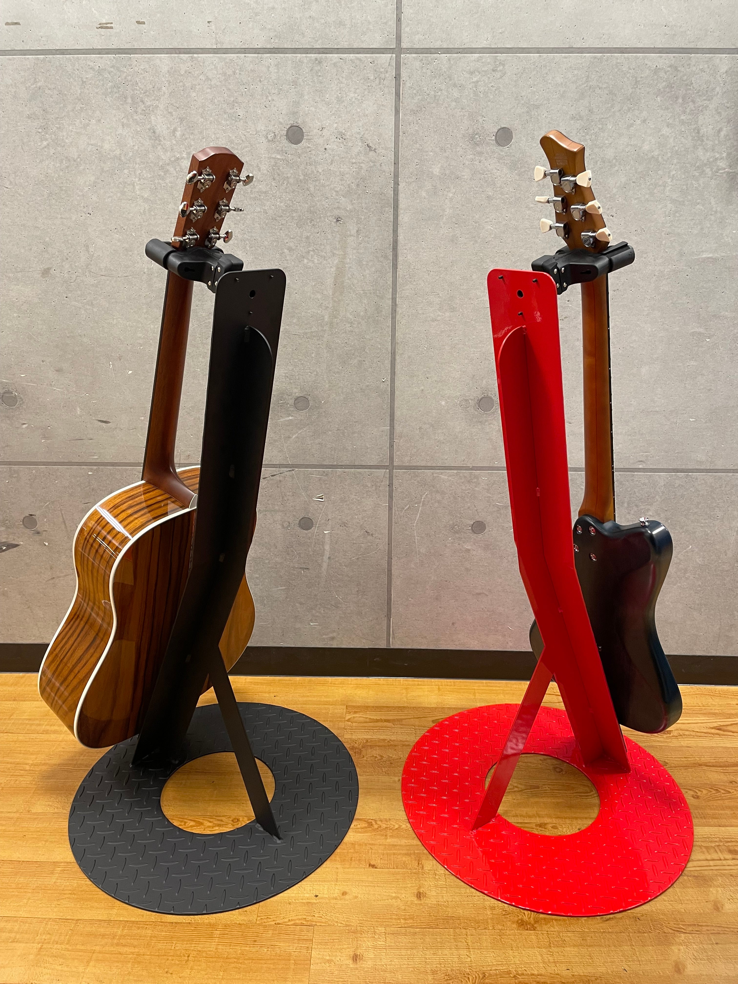 日本の技術屋と職人がつくる「ハンドメイドなギタースタンド