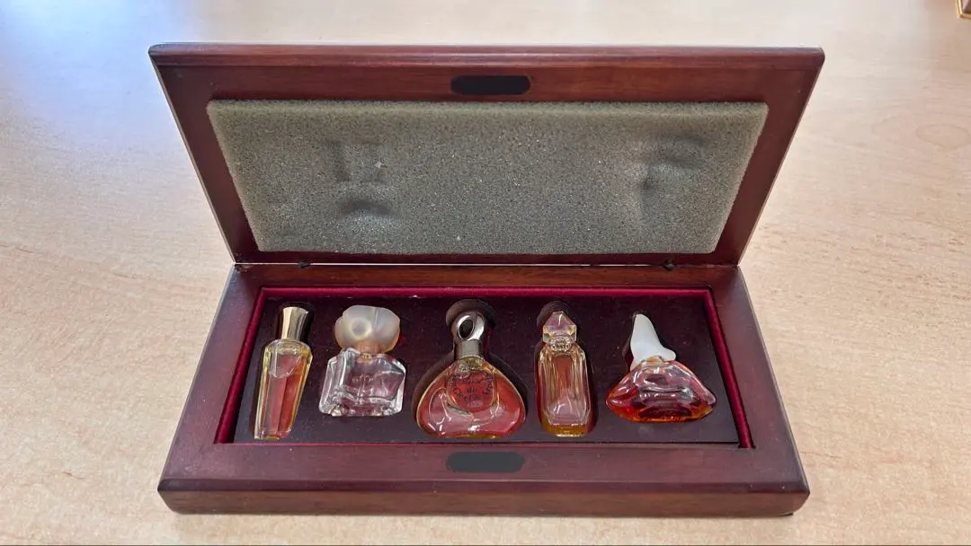 2026年最新】oscar de la renta 香水の人気アイテム - メルカリ