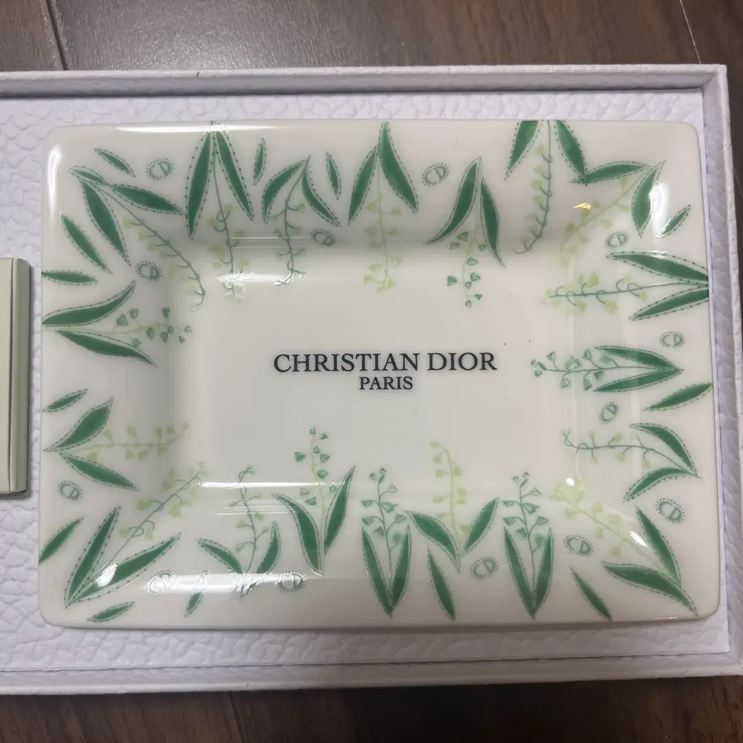 2026年最新】ディオールソープディッシュの人気アイテム - メルカリ