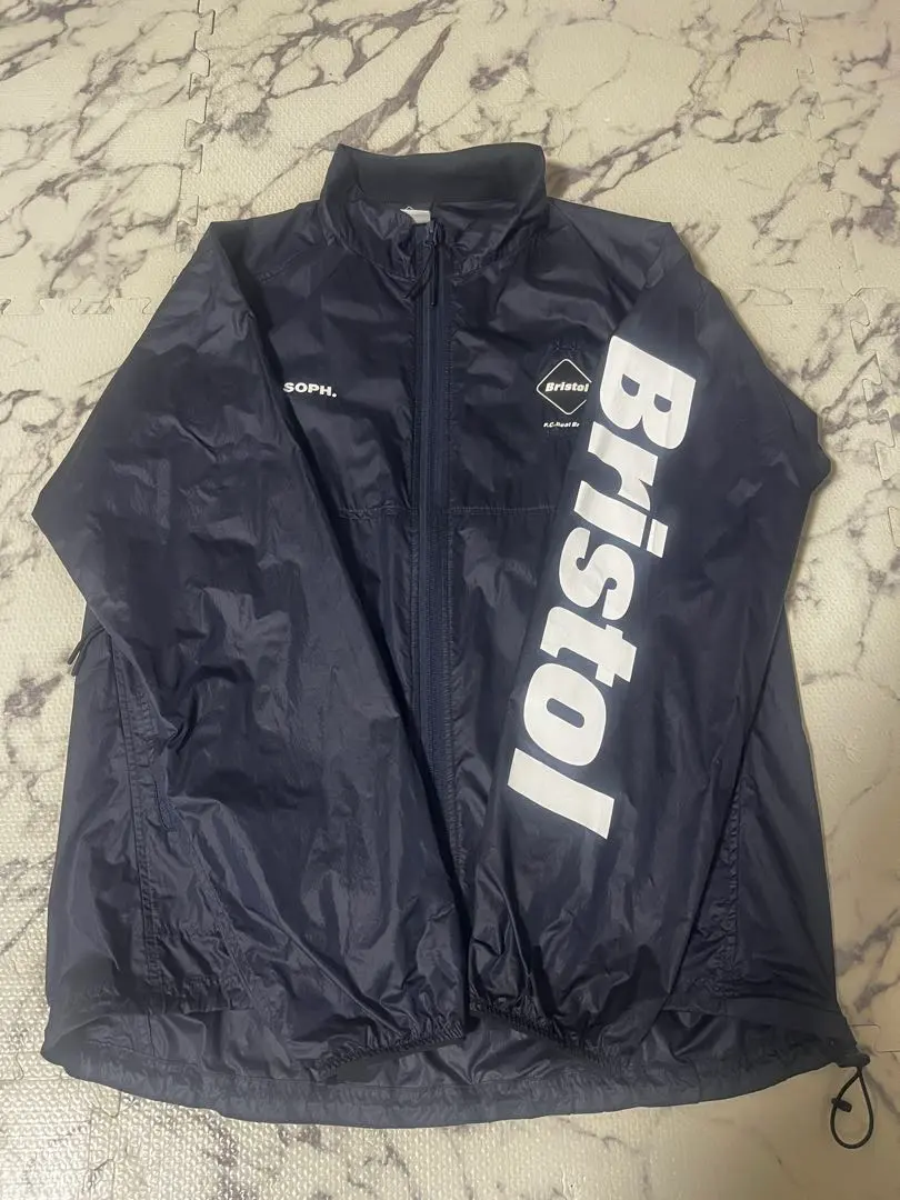 2026年最新】f.c.r.b ウインドブレーカーの人気アイテム - メルカリ