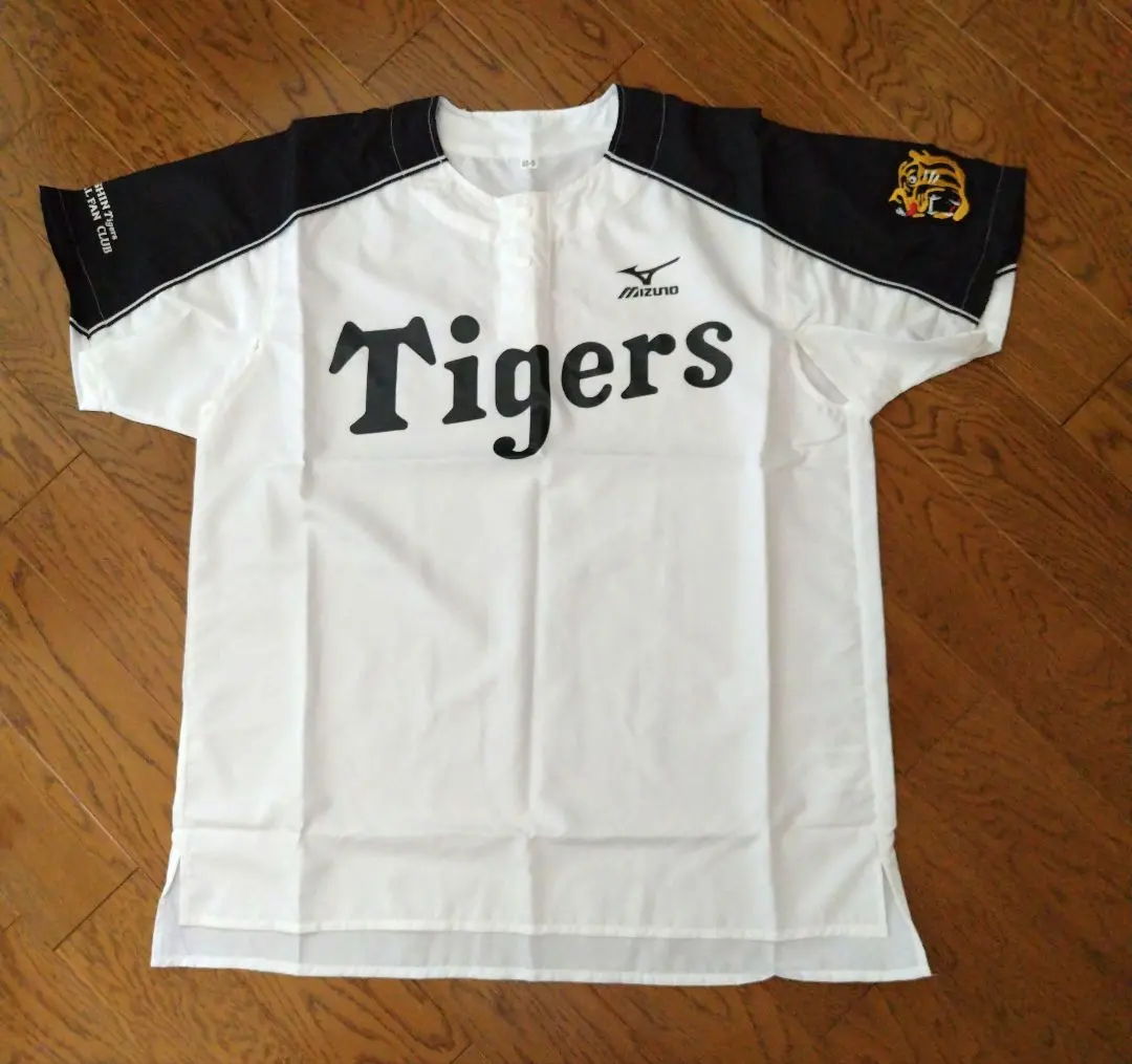 2026年最新】阪神タイガース ウィンドブレーカーの人気アイテム - メルカリ
