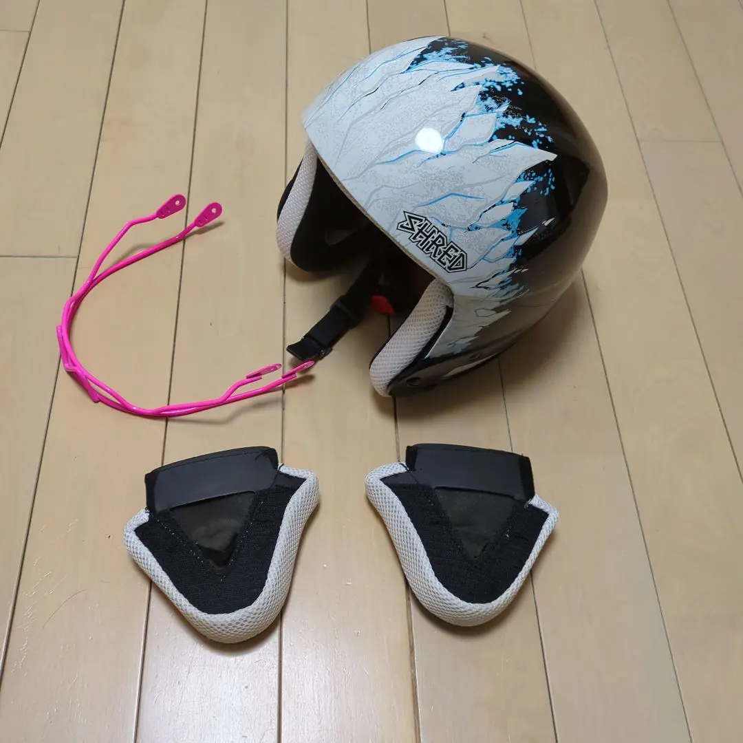 2026年最新】shredヘルメットの人気アイテム - メルカリ