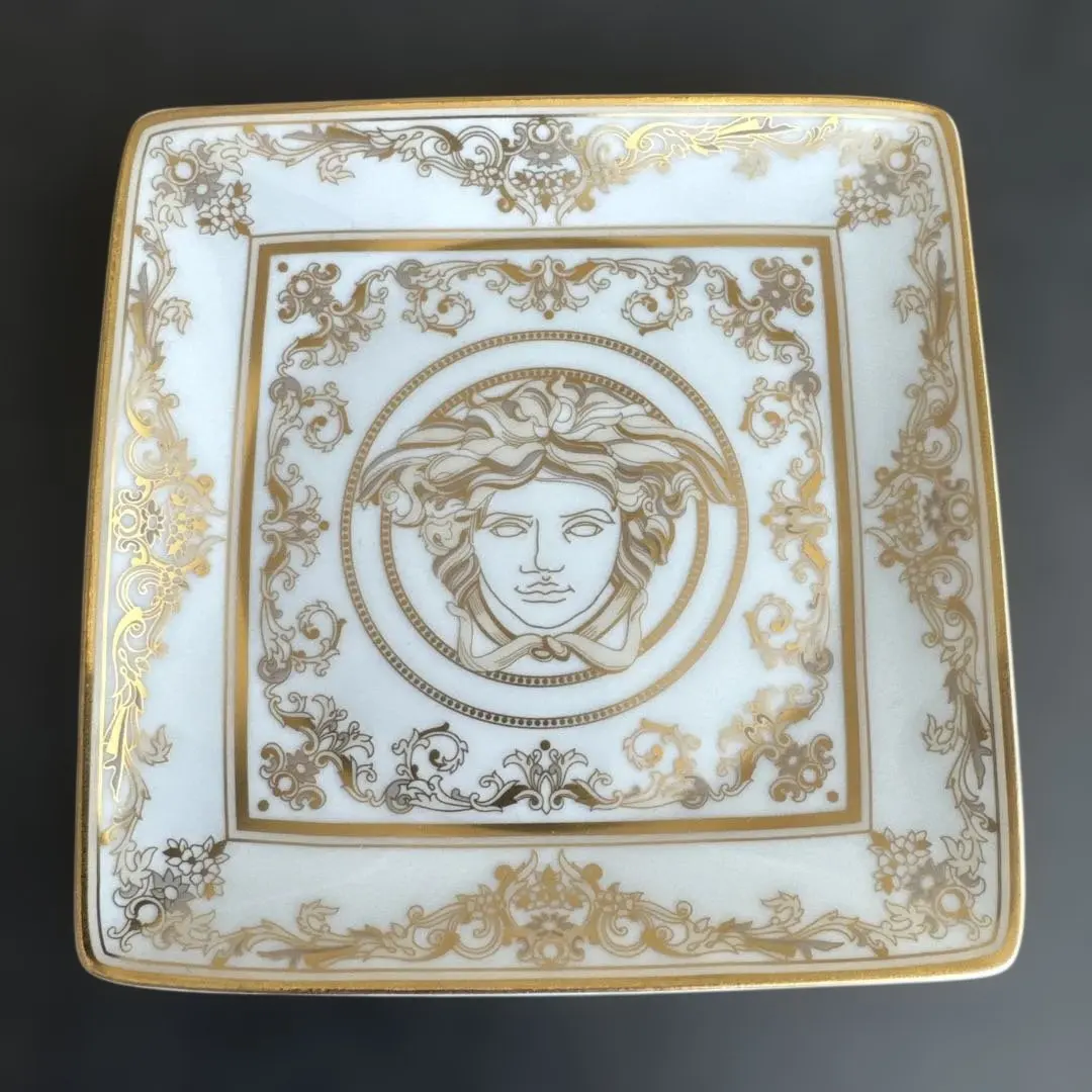 2026年最新】VERSACE 小物入れの人気アイテム - メルカリ