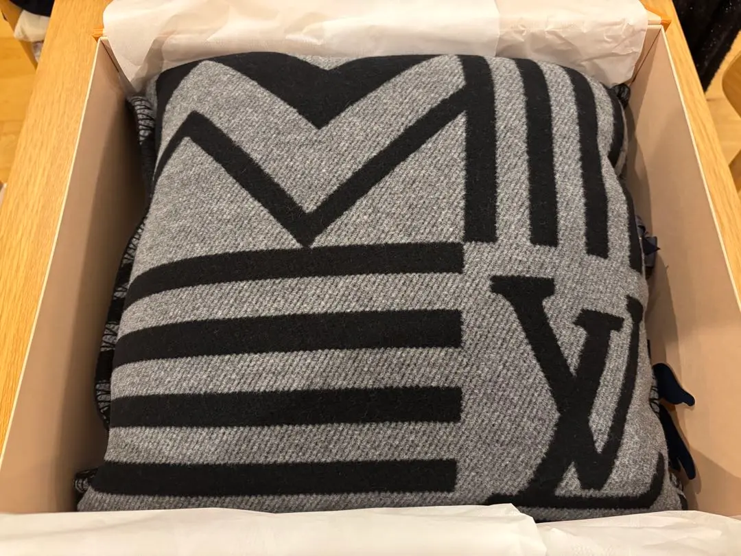2026年最新】LOUIS VUITTON クッションの人気アイテム - メルカリ